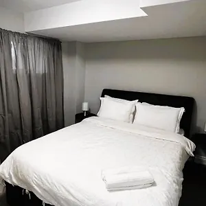 https://beautiful-basement-apartment.niagara-fallshotels.com