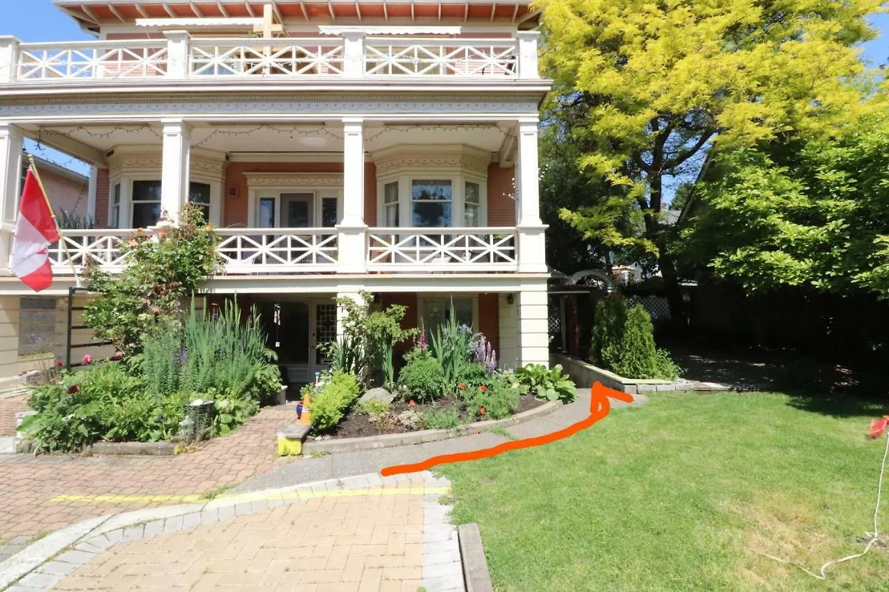 Lipton Place By Elegant Waterfront Apartment Victoria 0*,